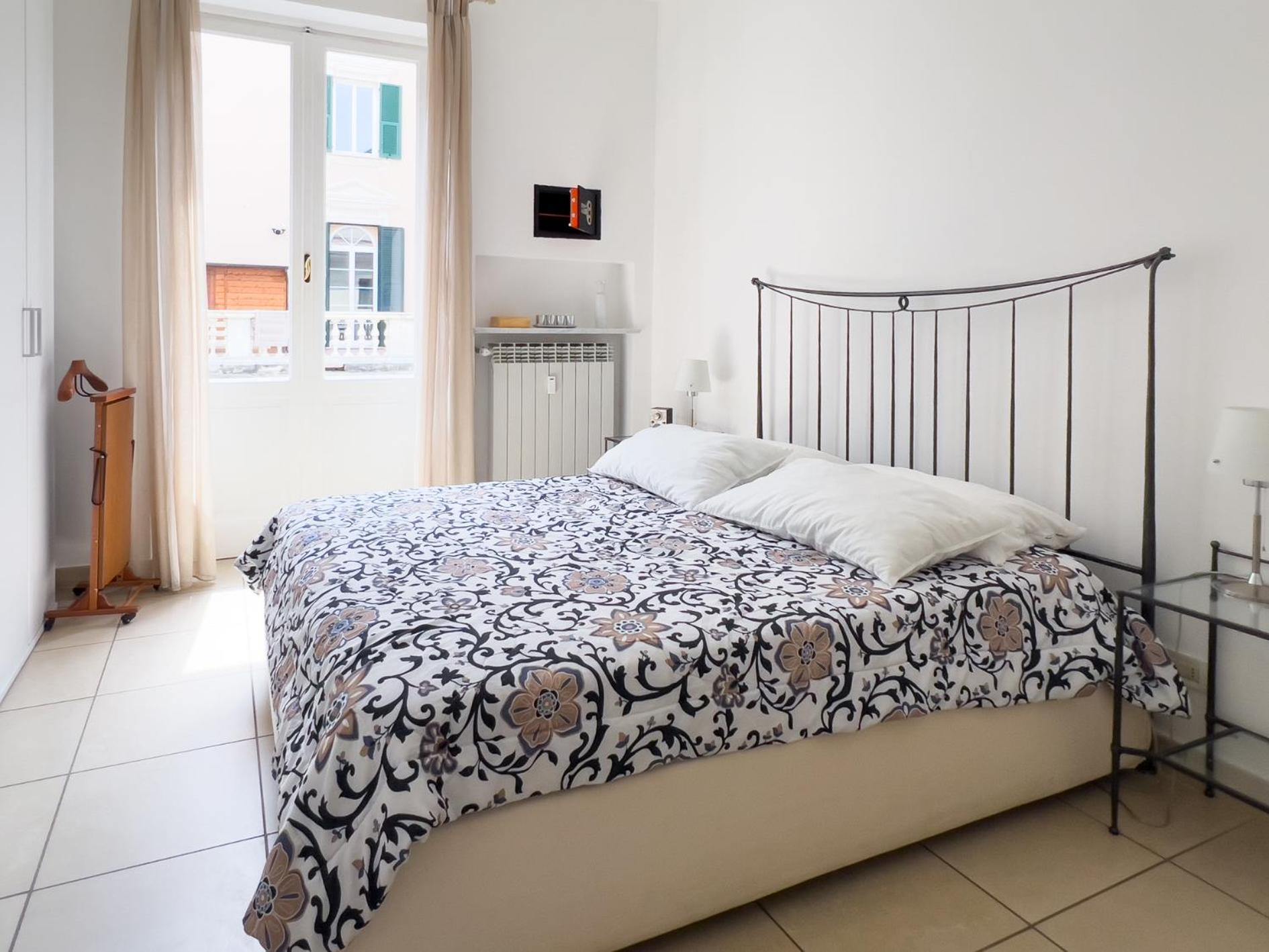 Queen Elena Luxury Genua