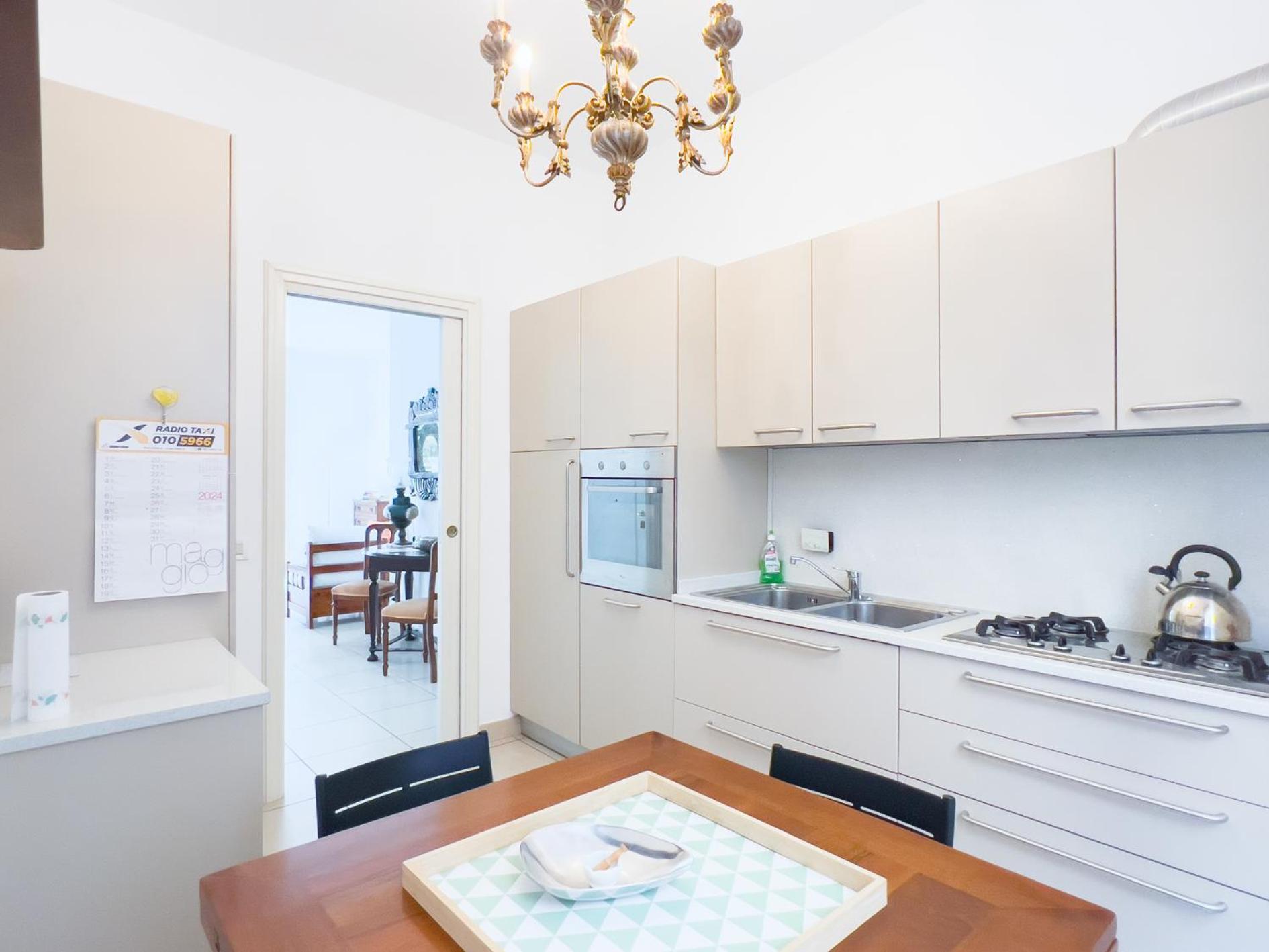 Queen Elena Luxury Apartment Genua