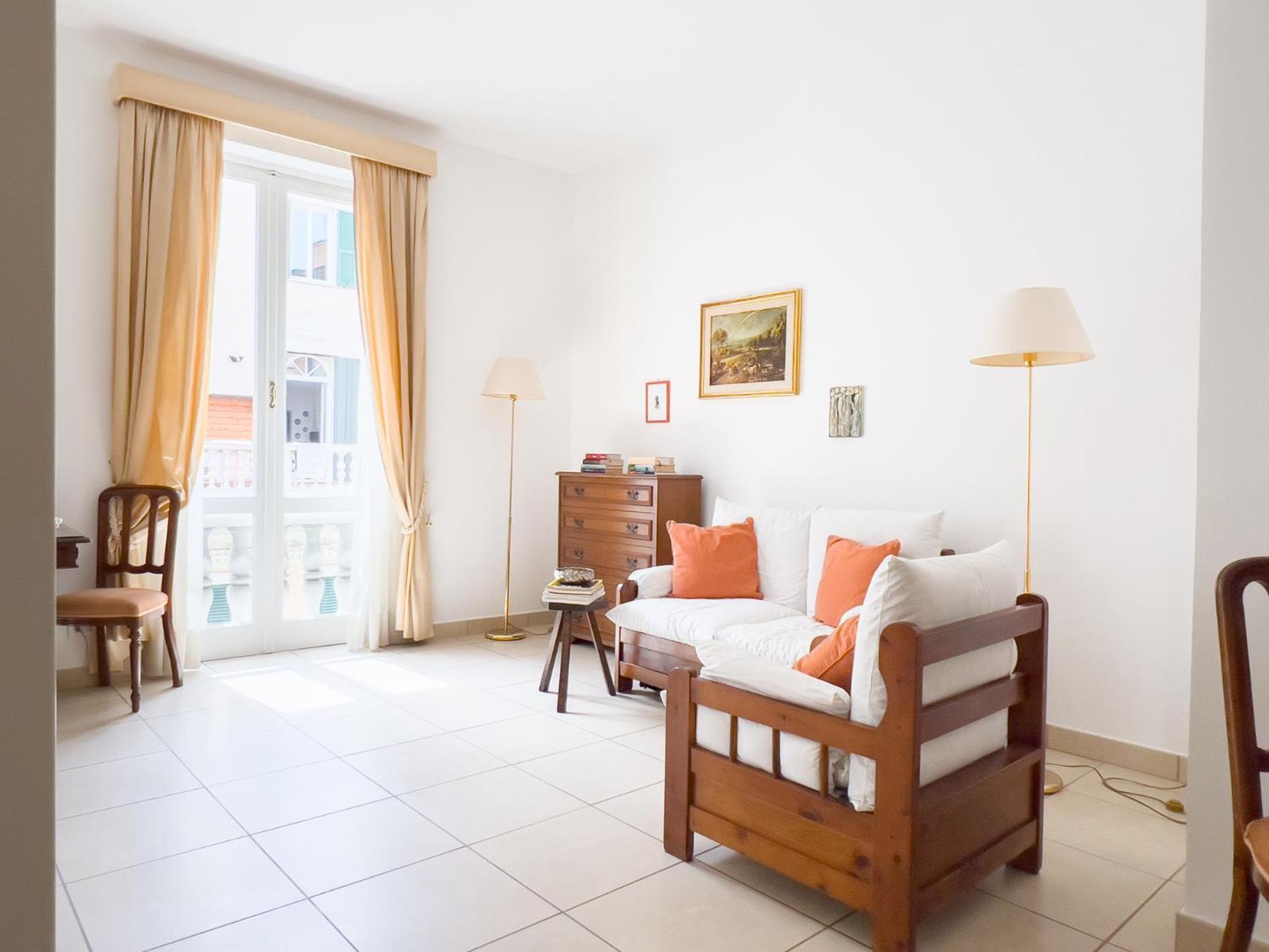 Apartment Queen Elena Luxury Genua