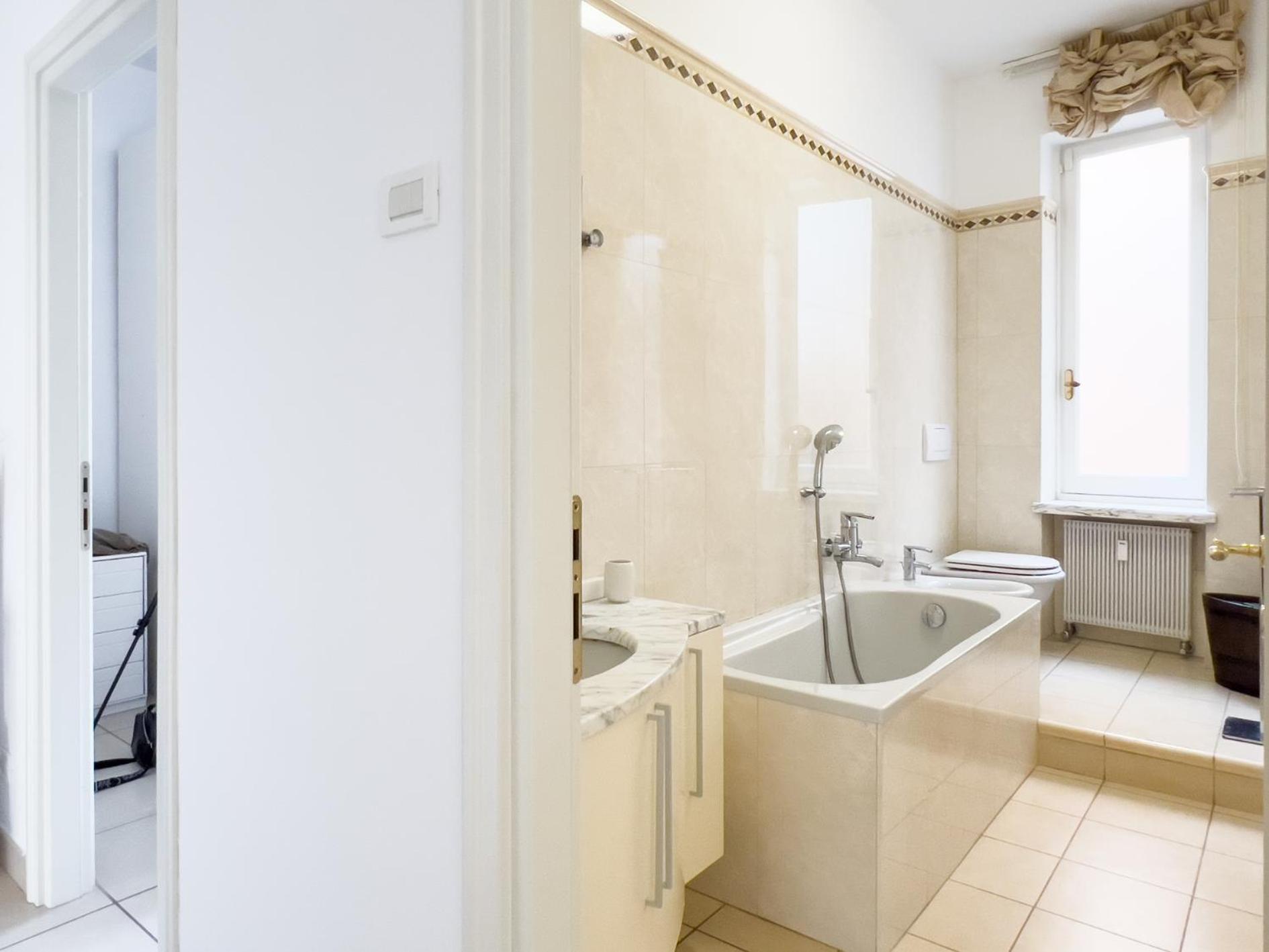 Queen Elena Luxury Apartment Genua